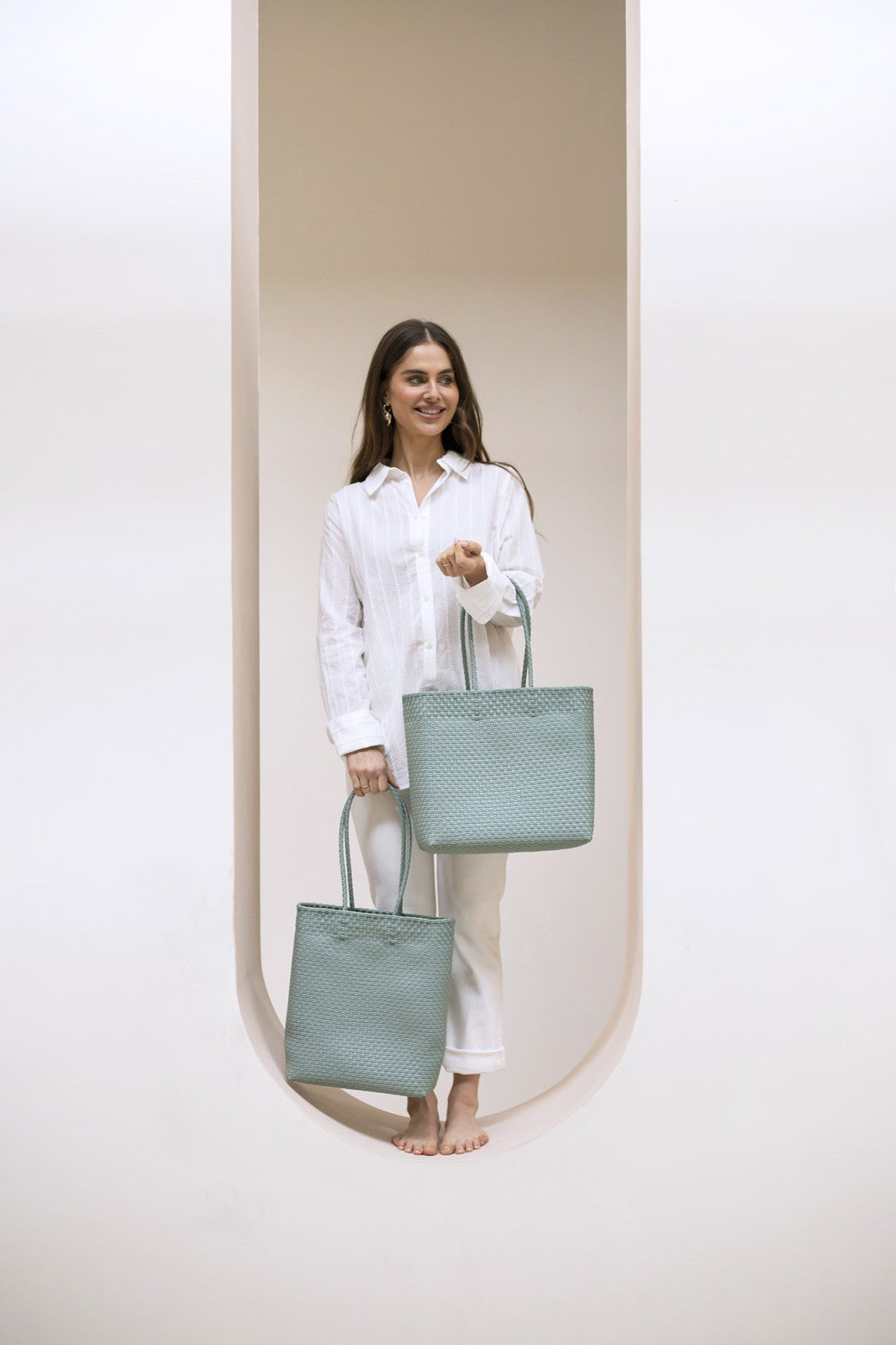 Handed By - SOLO - 77 - sage green