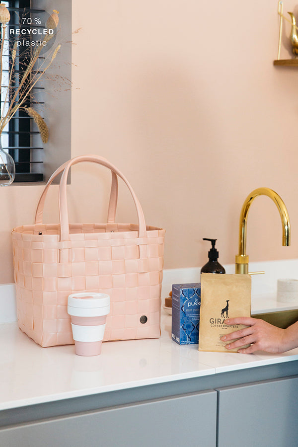 Handed By - Color Match - 76 ballet