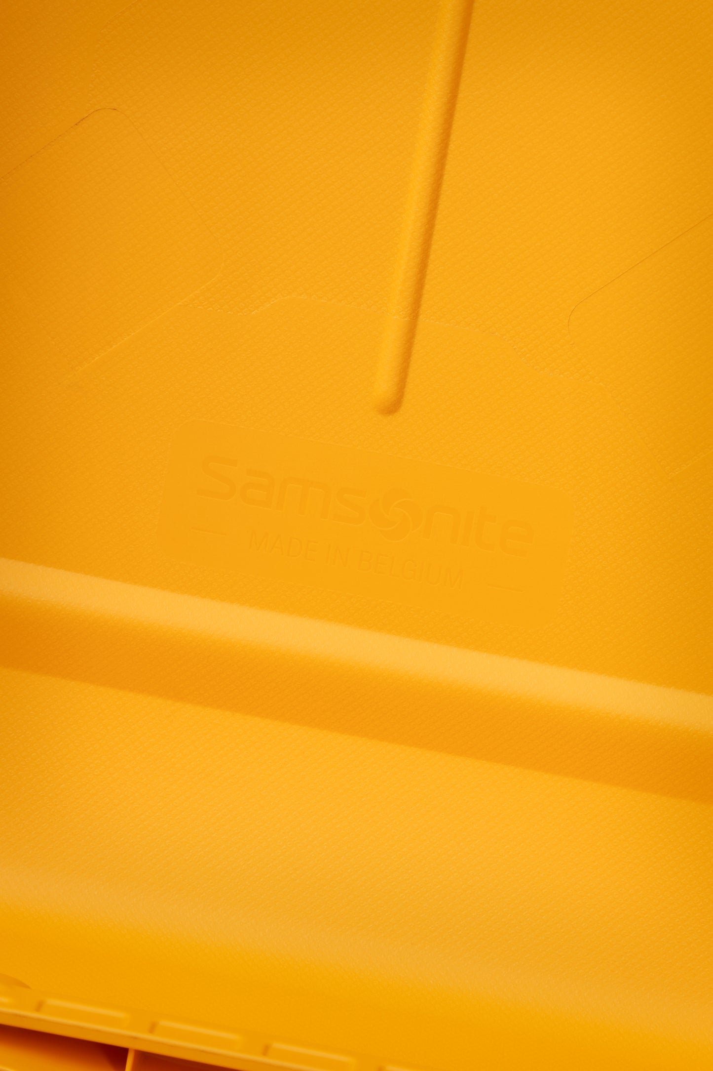 Samsonite ESSENS spinner 55 radiant yellow