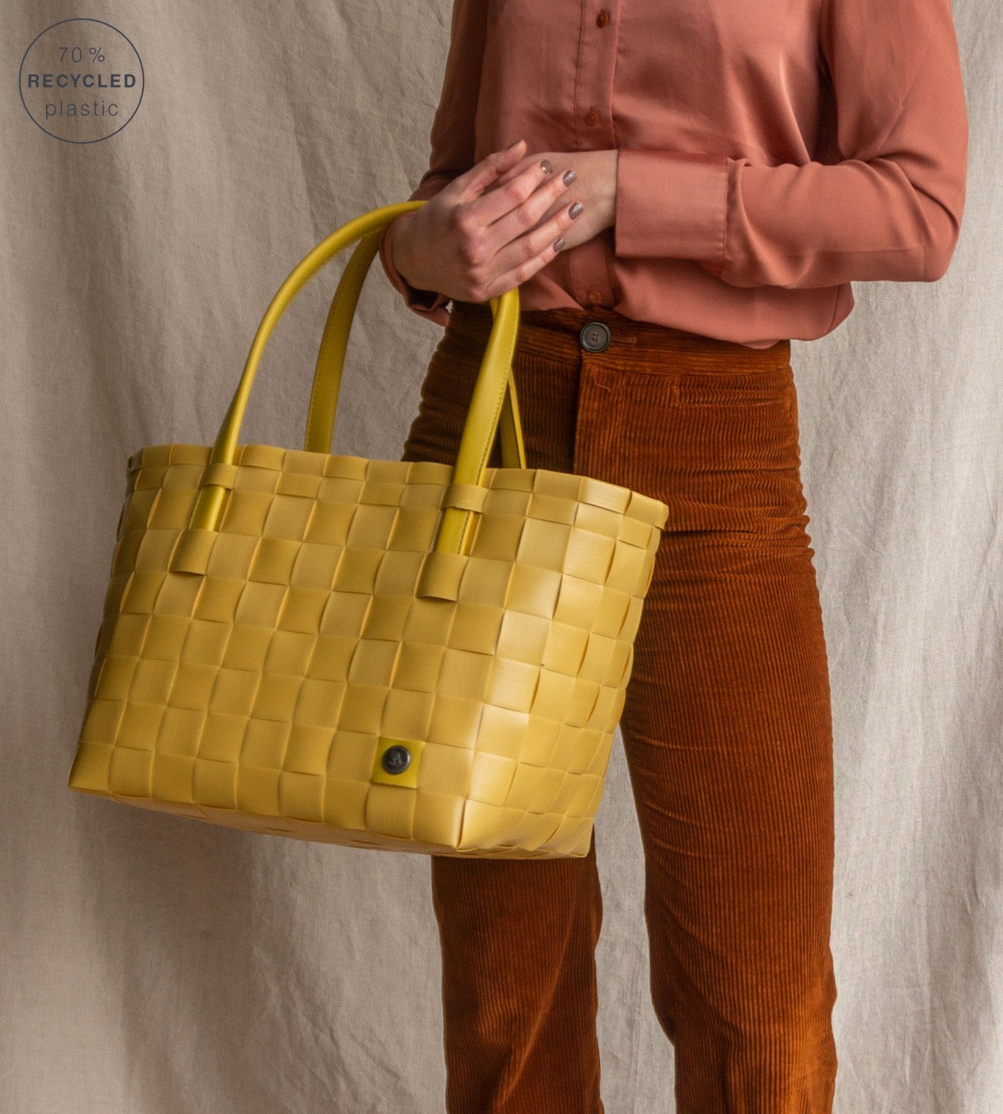 Handed By - Color Match - 11 mustard