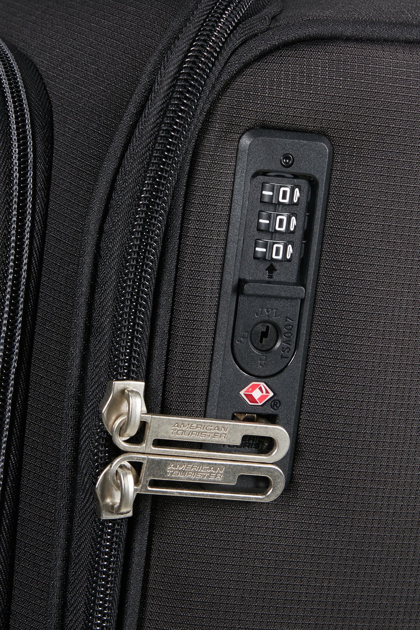 American Tourister  CLOUDRIDER underseater  jet black