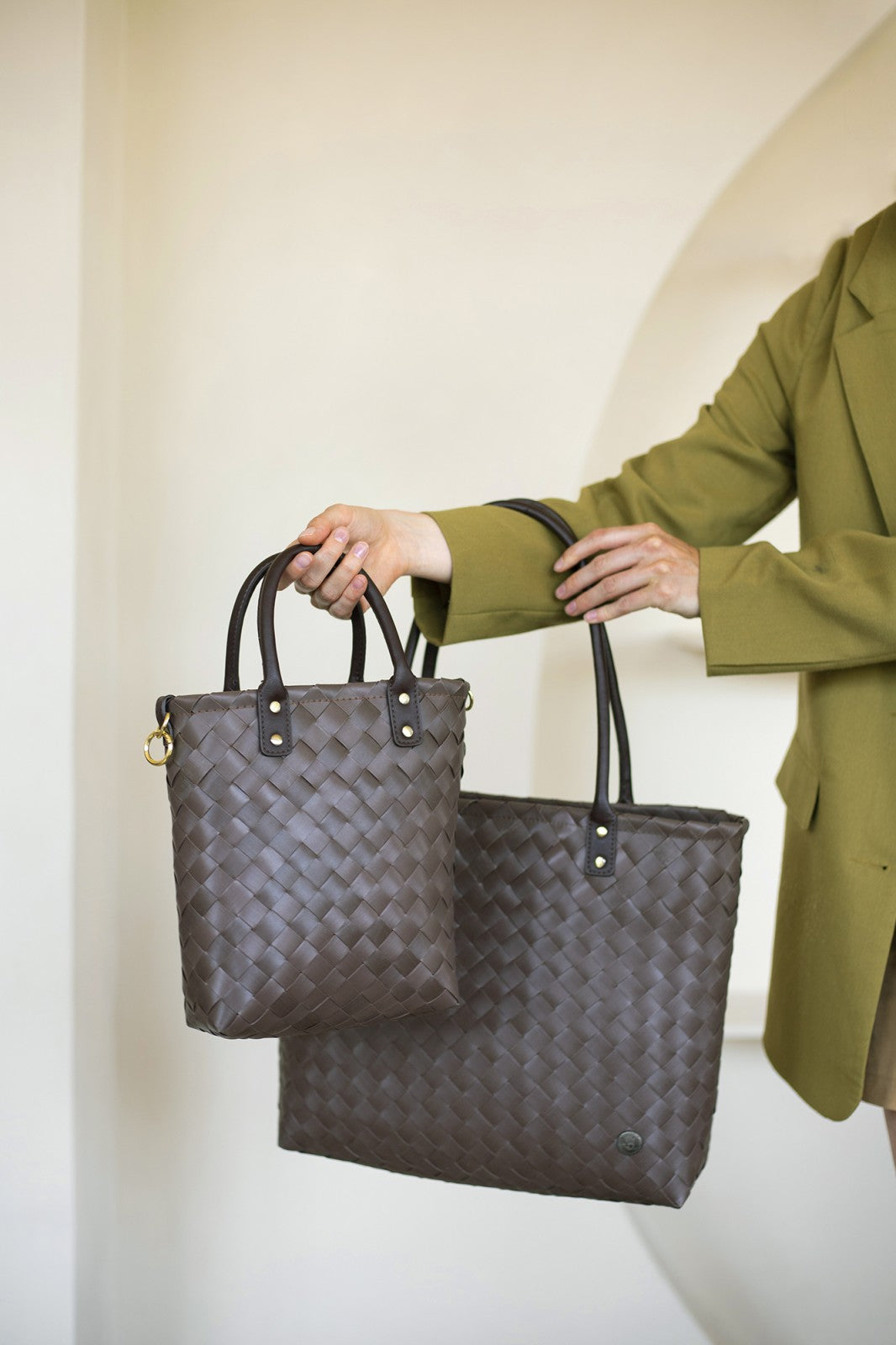 Handed By - Grace - 181 espresso brown