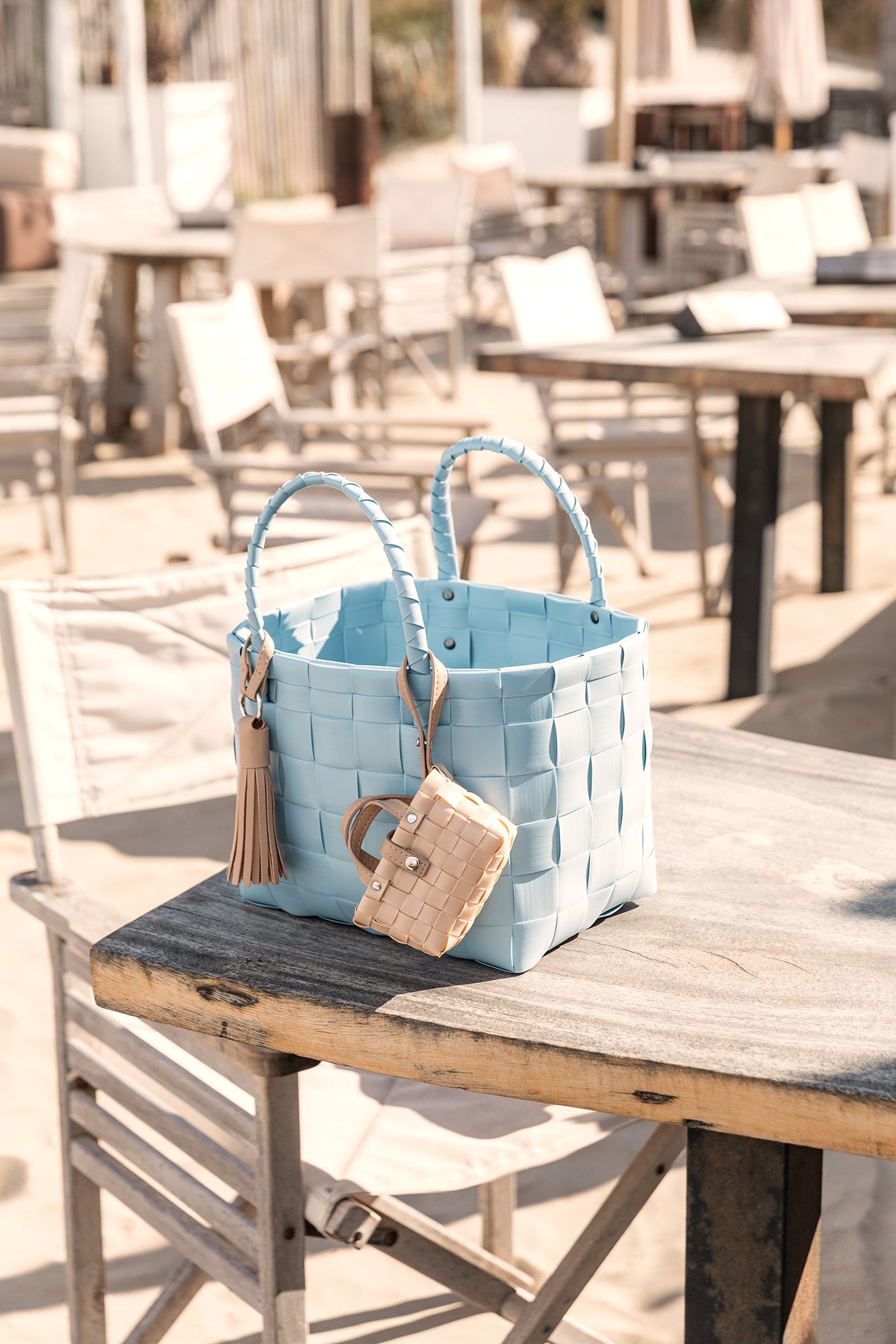 Handed By - Mini Paris - 45  faded blue