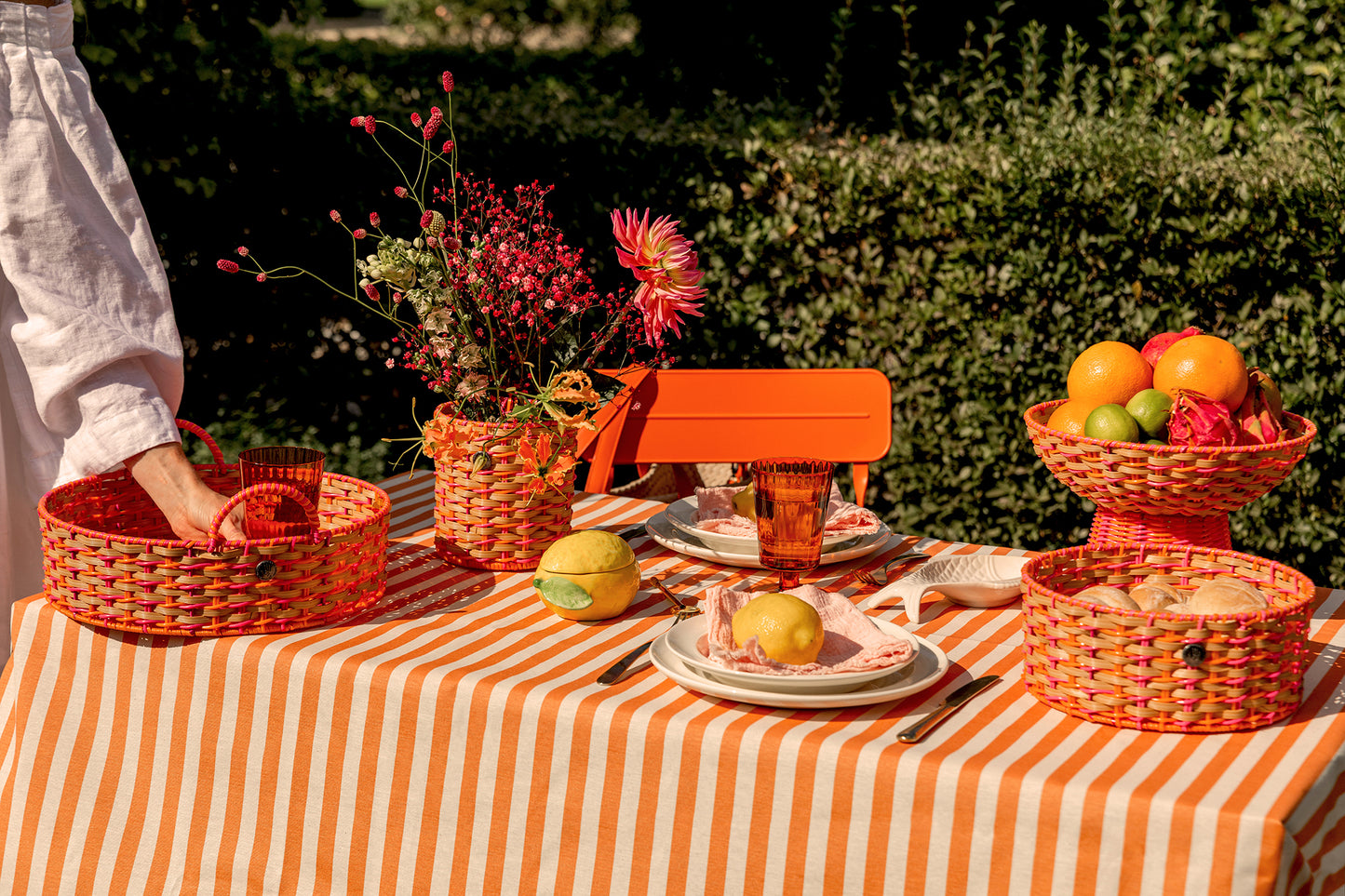 Handed By - POPPY - basket tray