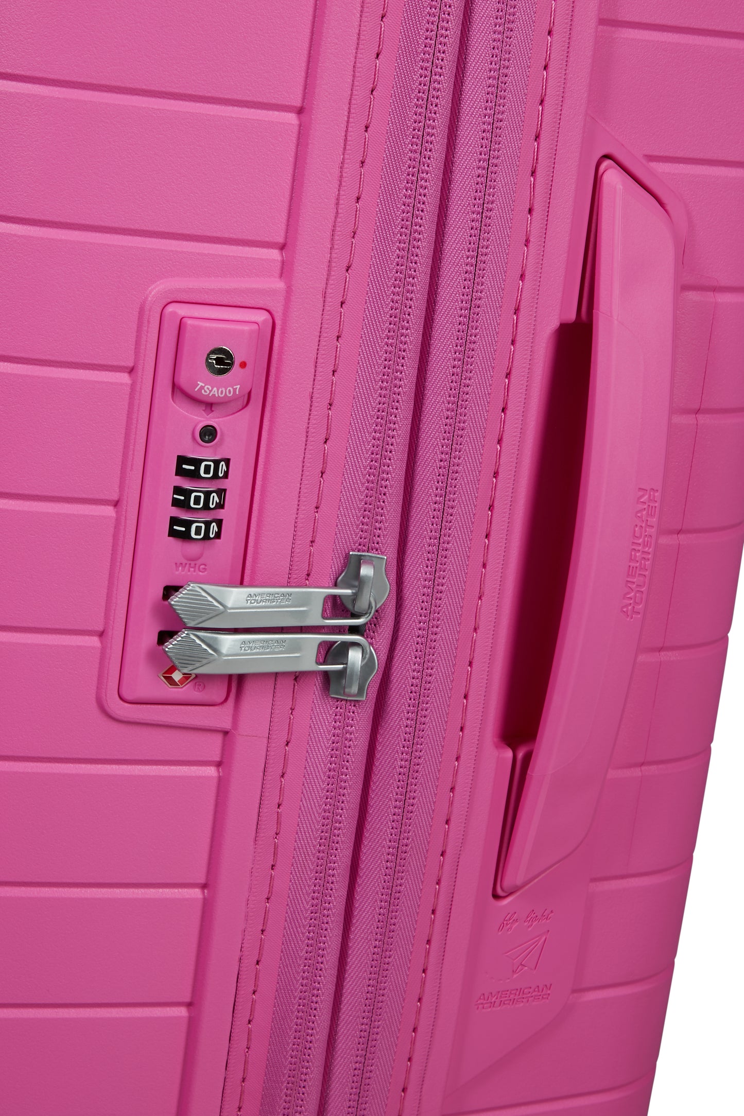 American Tourister  FASTFORWARD  spinner 55 exp elec.fuchsia